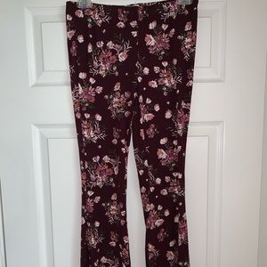 Bohemian style tight floral print stretch pants